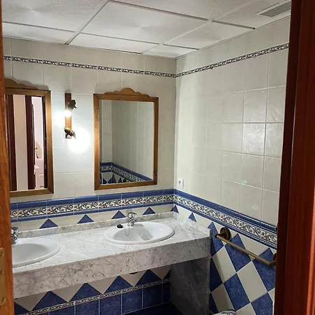 La Casa Del Tambor 3*